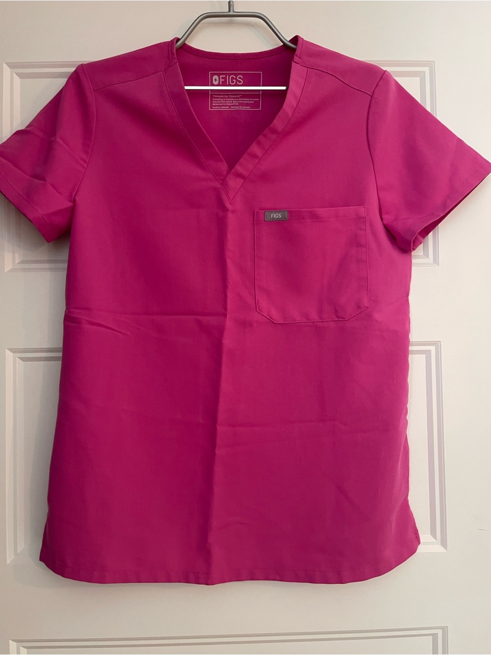 FIGS V-Neck Scrub Top - Electric Orchid